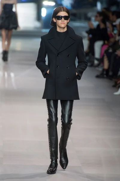 Look 77